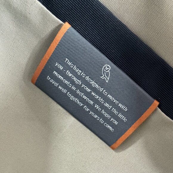 Bellroy Melbourne Black Backpack - Slim Professional Laptop Backpack - Picture 10 of 15